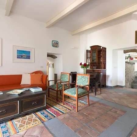 Saracina וילה אצ'י קטנה