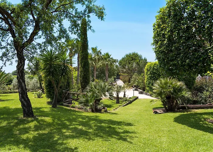 Saracina Vila *