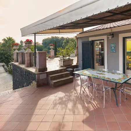 Saracina Villa *
