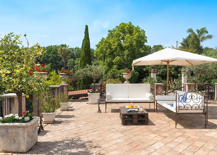 Saracina Villa Aci Catena